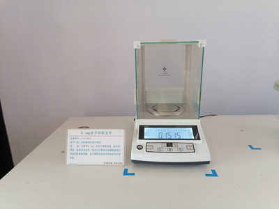 电子分析天平